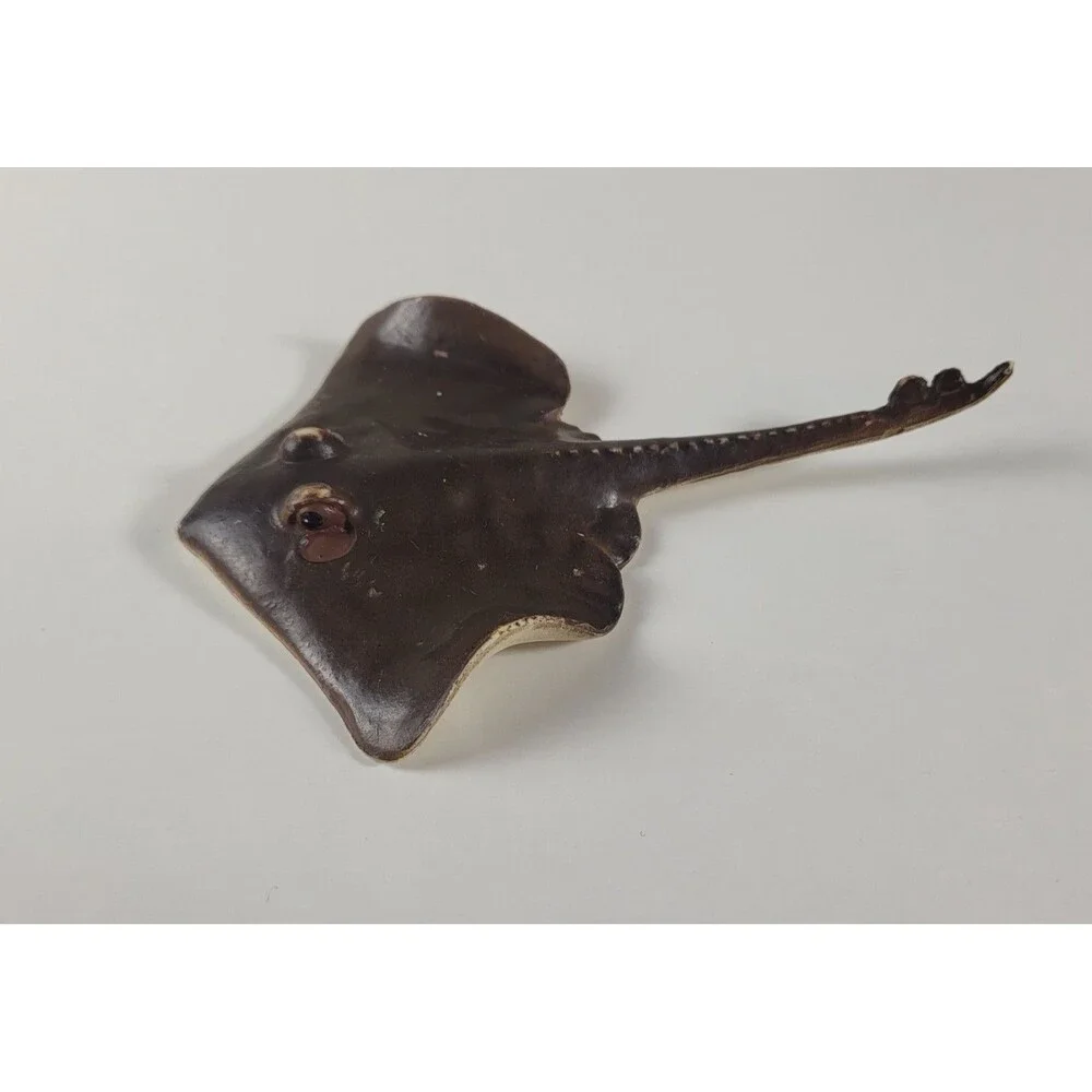 AAA Devil Fish Stingray Figurine Brown Manta Ray Ocean Marine Animal Figure Vint